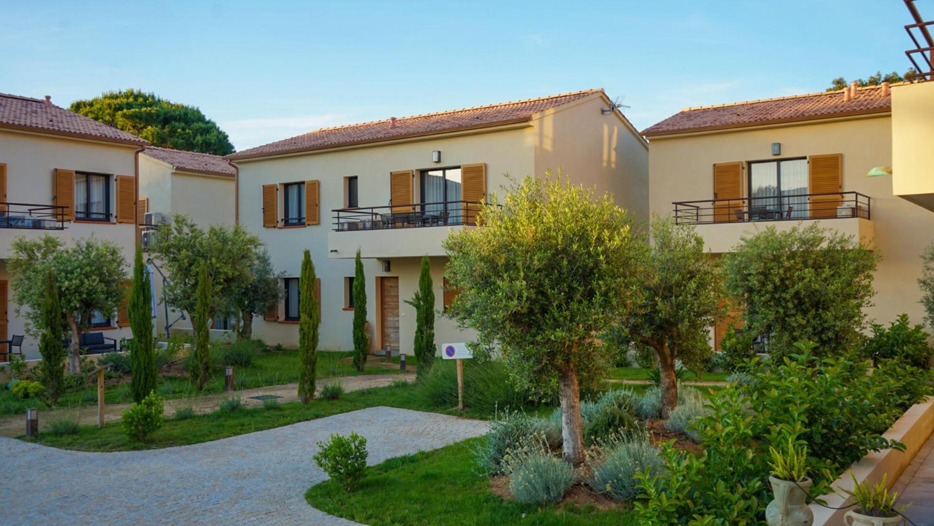 Residence Catalina Saint-Florent  Exteriör bild